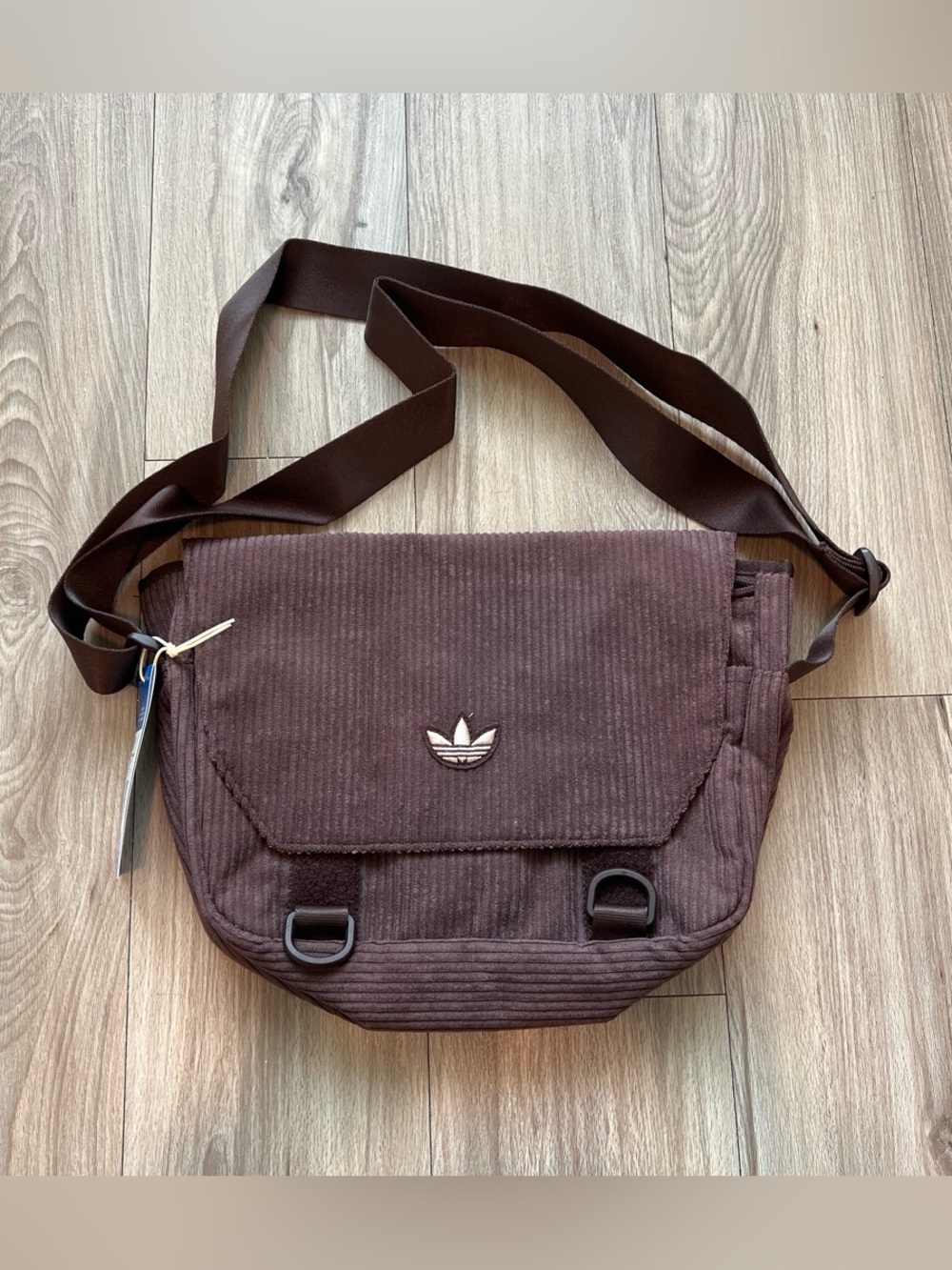 adidas Brown Crossbody Bag Women's Medium Zip Adjustable/Detachable Strap Logo